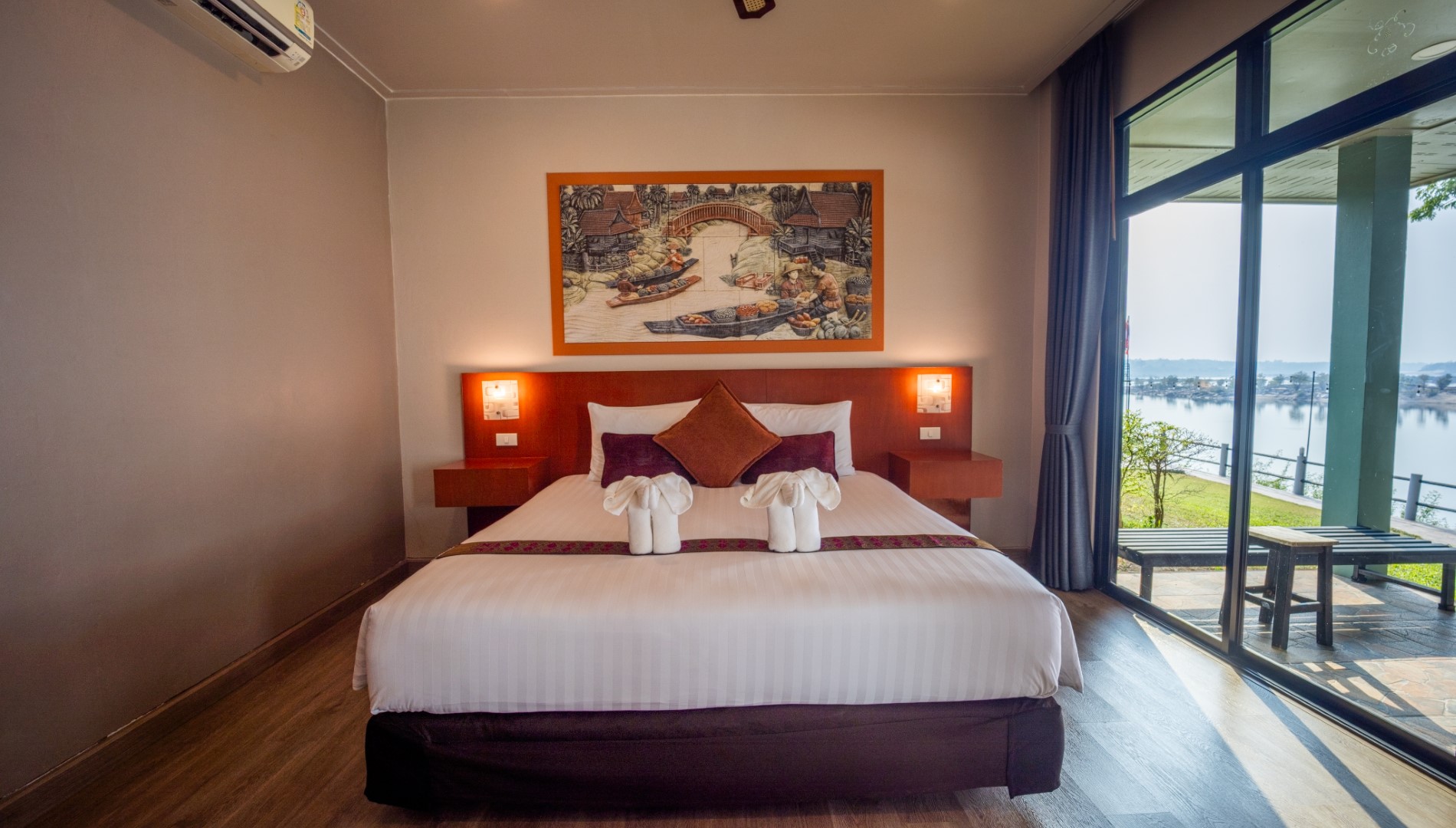 Khong Chiam Orchid Riverside Resort Slider 1